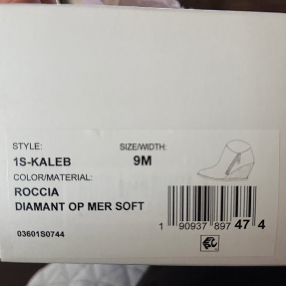 State Snakeskin Pattern Ankle Booties - image 5